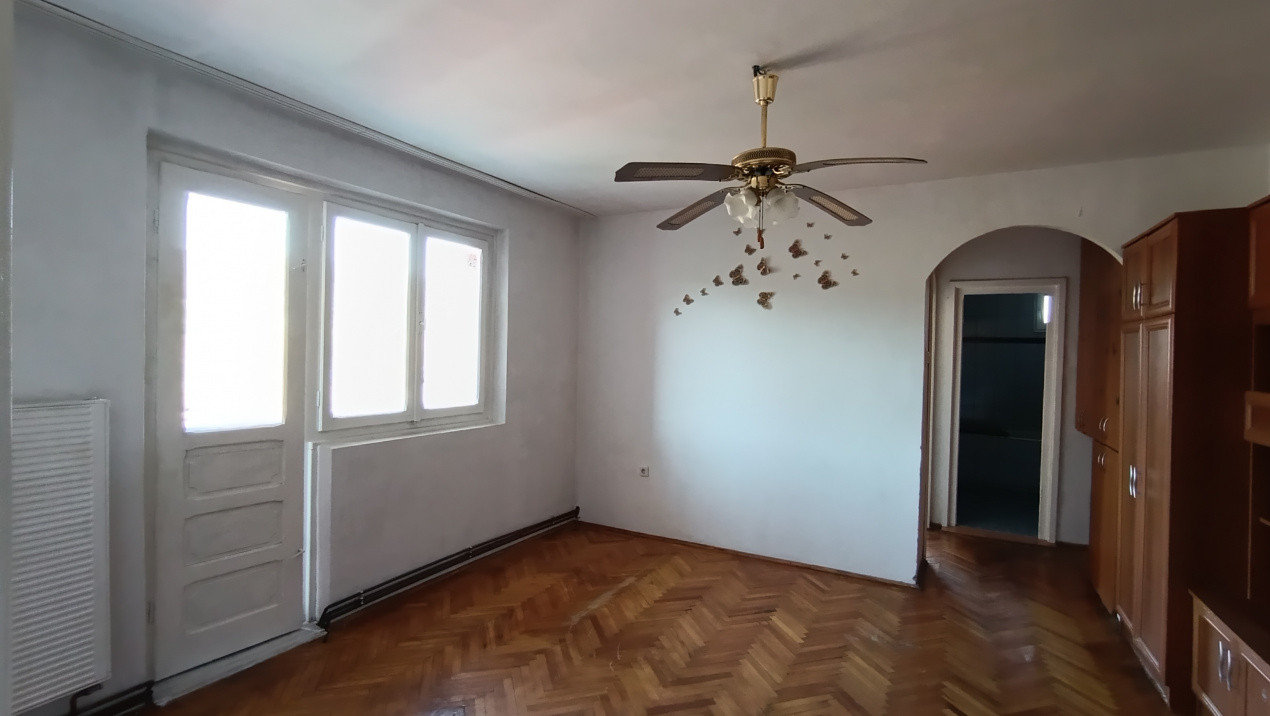 Apartament de vânzare - 2 camere - Vasile Lucaciu