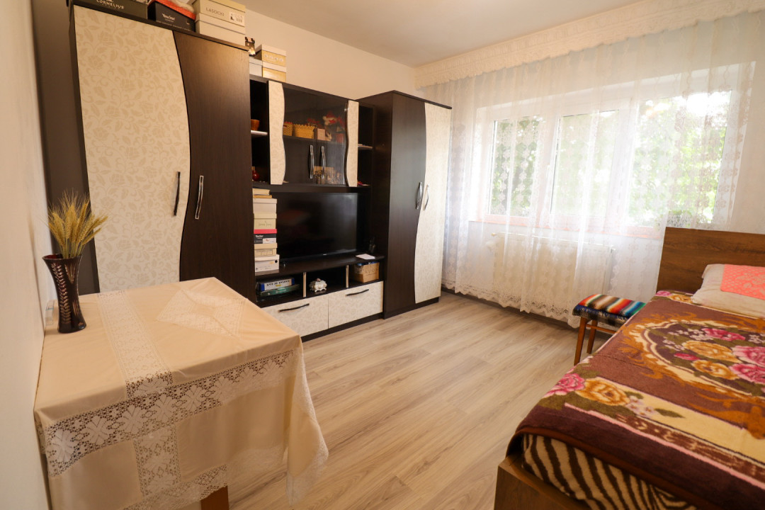 Apartament cu 3 camere in cartierul Vasile Alecsandri